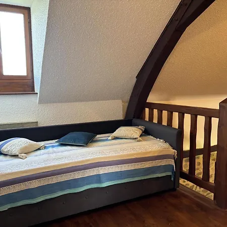 Holiday home Maison De Ferme Renovee Avec Cheminee, Vue Sur Etangs Et Wi-fi - Fr-1-489-156