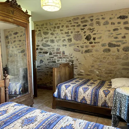 Holiday home Maison De Ferme Renovee Avec Cheminee, Vue Sur Etangs Et Wi-fi - Fr-1-489-156